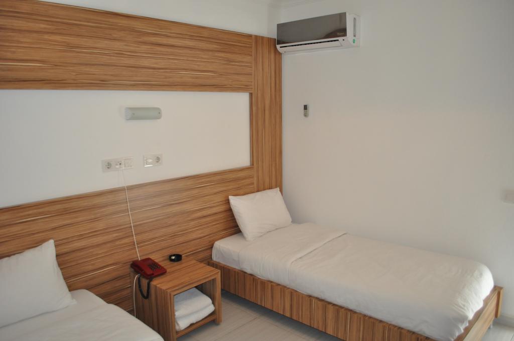 Araucaria Pension Antalya Exteriör bild