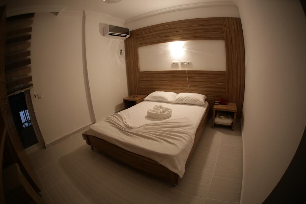 Araucaria Pension Antalya Rum bild