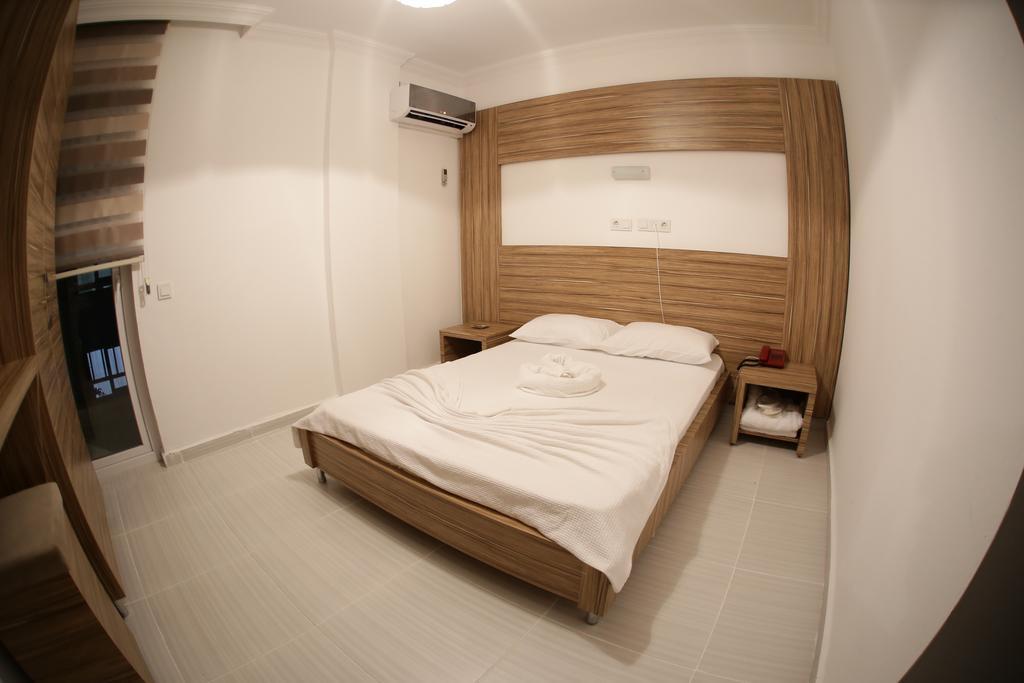 Araucaria Pension Antalya Rum bild
