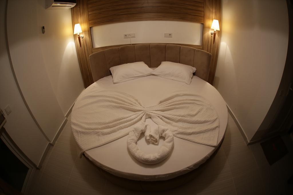 Araucaria Pension Antalya Rum bild